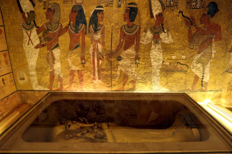 Tomba di Tutankhamon: tra mummie, sarcofagi e leggende