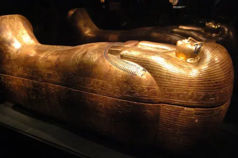 Tomba di Tutankhamon: tra mummie, sarcofagi e leggende